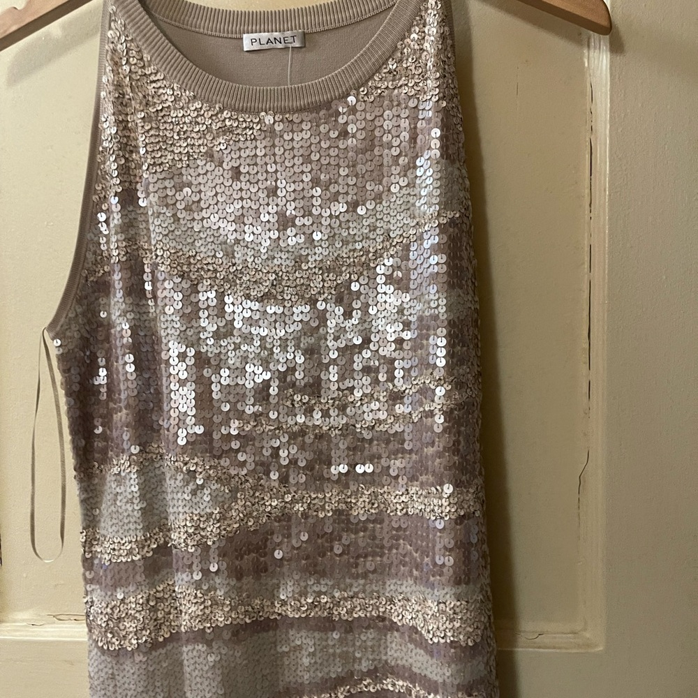 Planet sequin top - Picture 6 of 10
